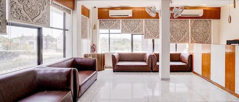 Casa | Lobby