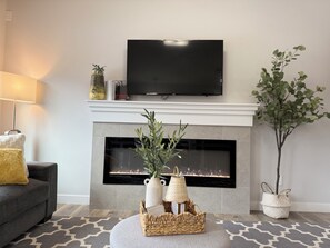 Smart TV, caminetto