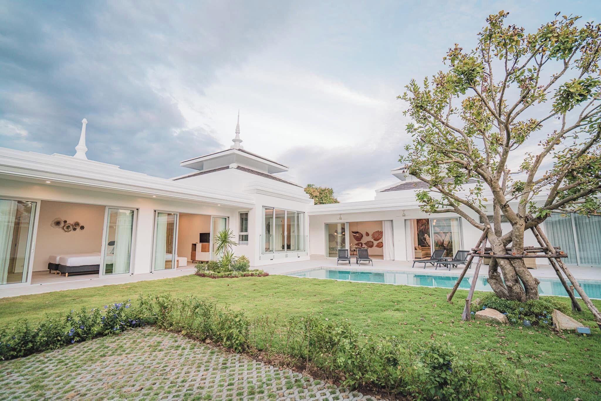 Classic Villa, Mountain View | Exterior