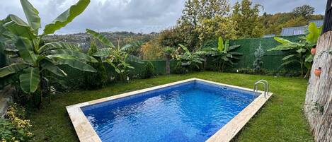 Basic Bungalow | Pool