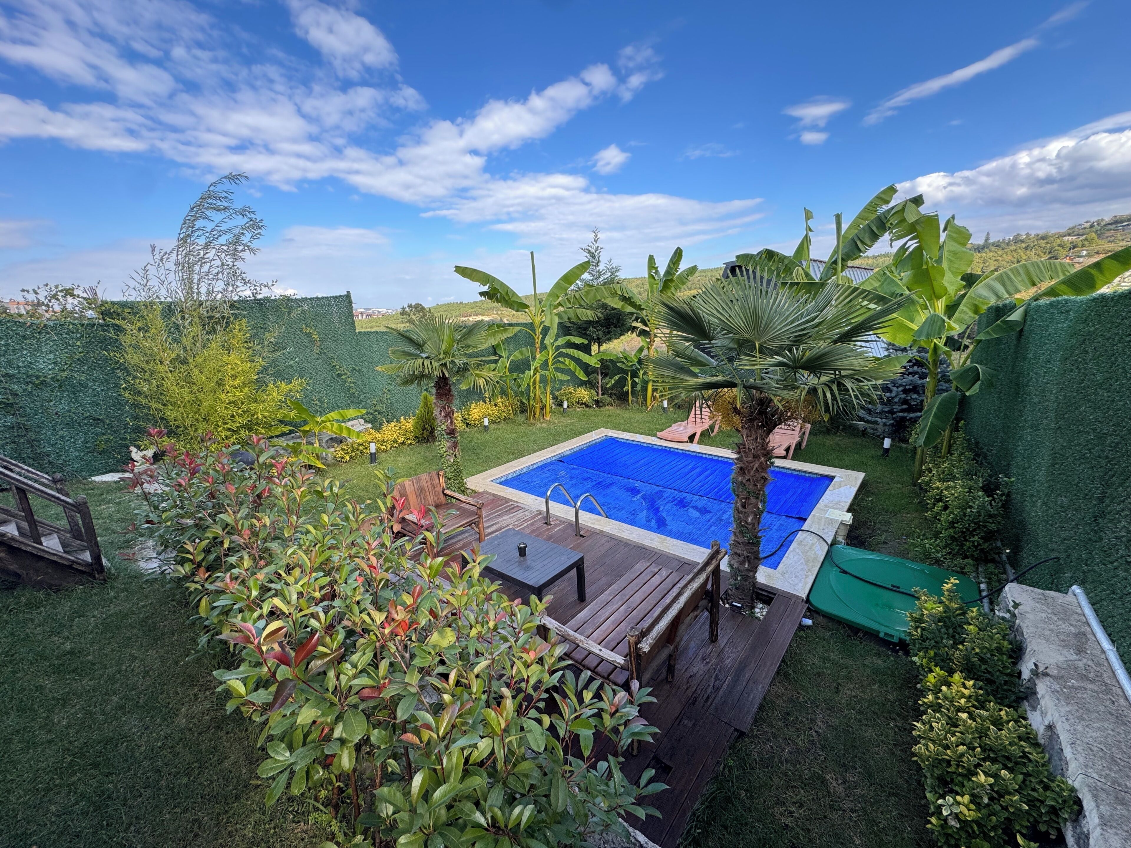 Bungalow Superior | Pool