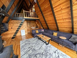 Basic Bungalow | Living area