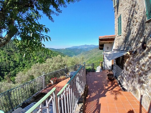 Berzi Bliss Cottage Retreat