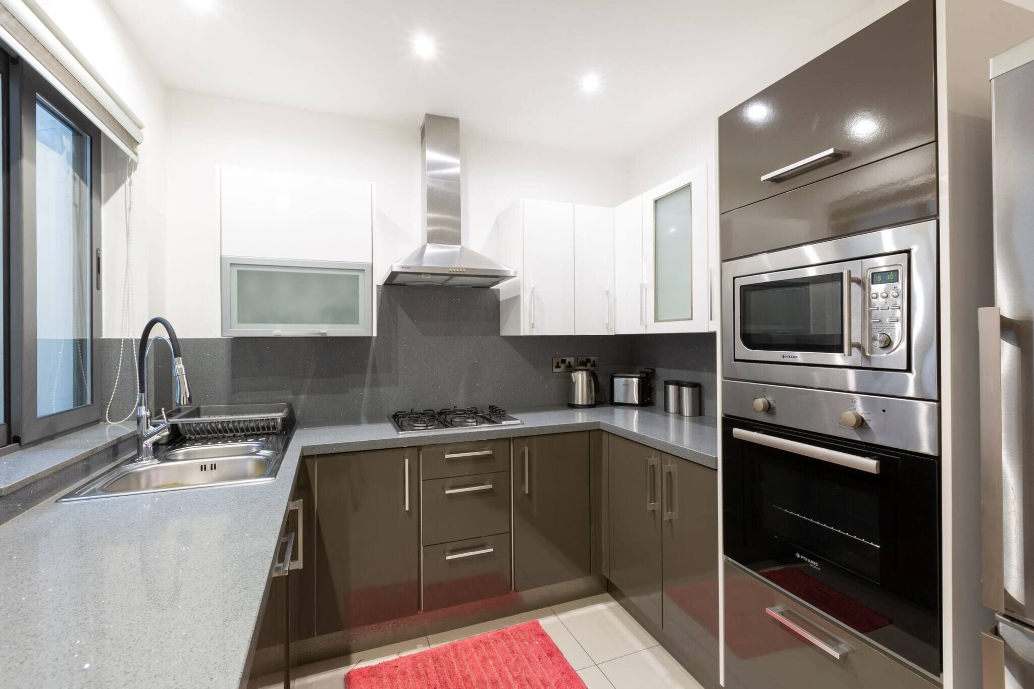 شقة - غرفتا نوم - للمدخنين - بشرفة | المنشأة من الداخل