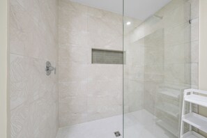 Shower, hair dryer, towels, soap - Brand New Oceanfront 2BR/2BA- Hot Tub, Heated Pool, EV Charger, 2 Parking spots (Carolina Beach)
