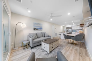 Smart TV, video games, books - Brand New Oceanfront 2BR/2BA- Hot Tub, Heated Pool, EV Charger, 2 Parking spots (Carolina Beach)