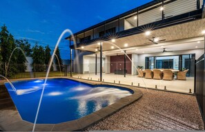 House, Smoking