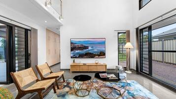 5 bedrooms