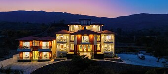 ELIVAAS Terra Estate 10 BHK Villa
