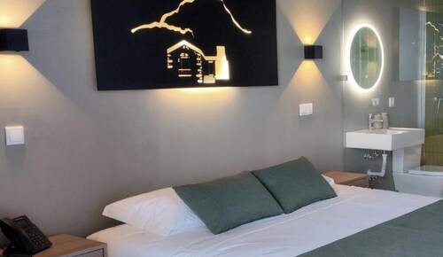 Refúgio dos Capelinhos Villa & Suites