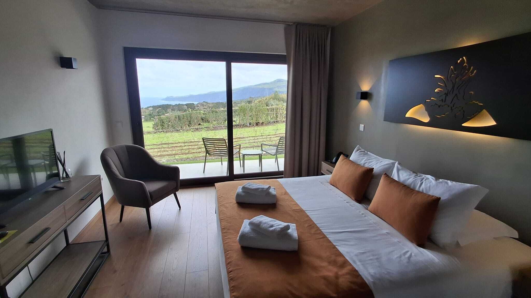 ห้องดีลักซ์สวีท, ระเบียง, วิวทะเล