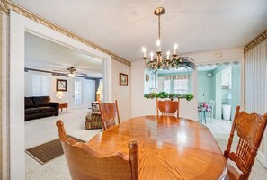 Interior - Dolly's House #4 by Seaside Vacations & Sales (Chincoteague Island)