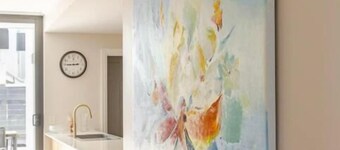 Room-upscale Neighbourhood Guest Quarter