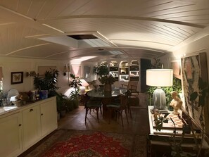 Lobby - The Arts Barge (Greater London)