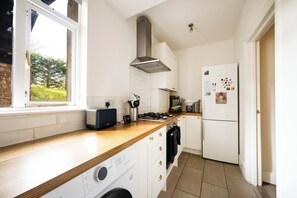 Private kitchen - The Old Vicarage (Greater London)