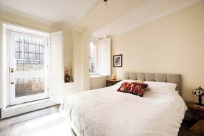Room - The Old Vicarage (Greater London)
