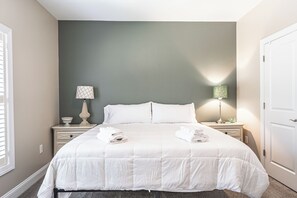 Iron/ironing board, Internet, bed sheets - Mulligan Fair-Way, a 3 bedroom golfers retreat -Southern Pines. (Southern Pines)