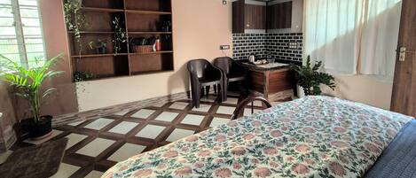 3 bedrooms, WiFi, bed sheets