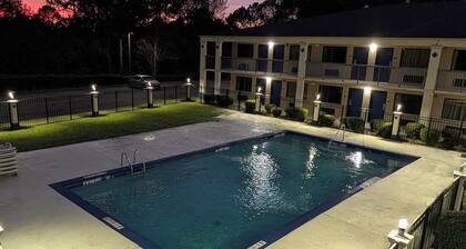 Garden Inn Adairsville