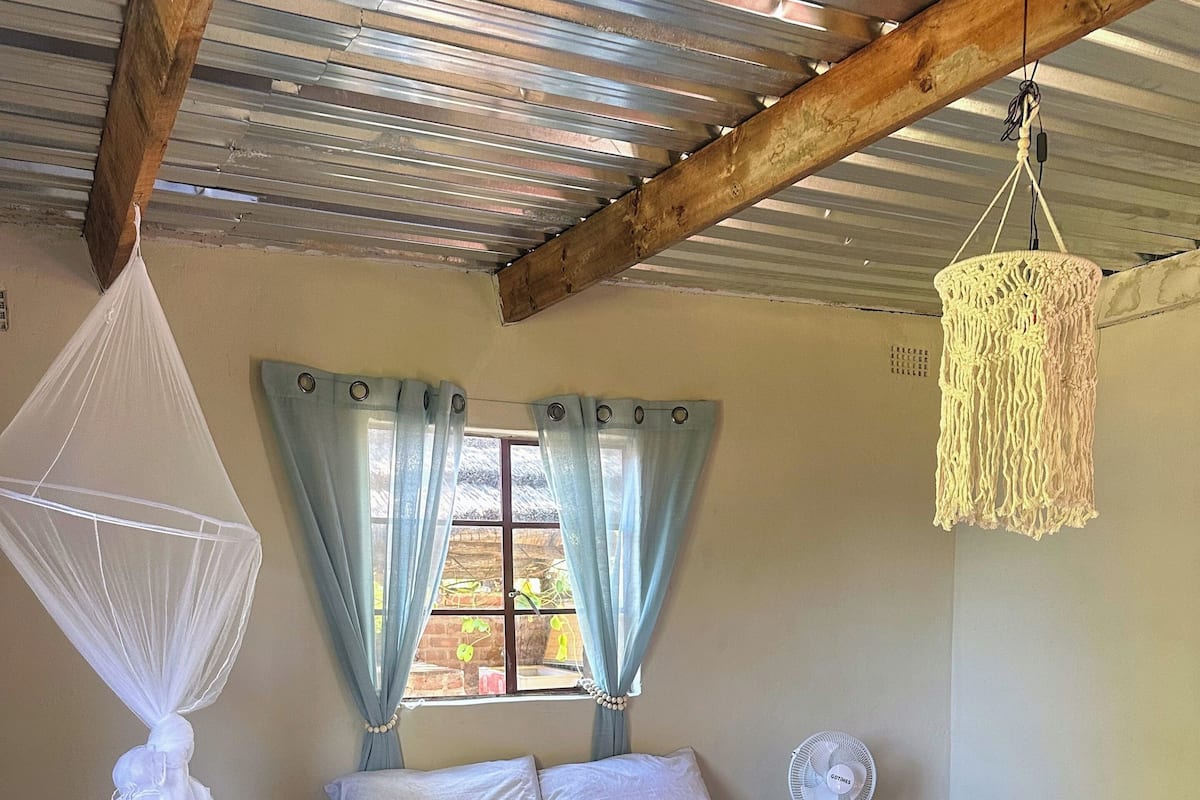 Classic Cottage, Patio, Garden View