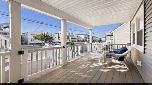 Beautifully Renovated Surf City Duplex!!!