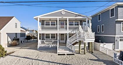 Beautifully Renovated Surf City Duplex!!!