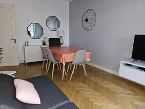 Interior - 2-room apartment near parliament (Strasbourg)