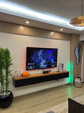 Interior - Malo Homes 2BR – Pool, Gym, PS5 & Netflix in Westlands Nairobi (Nairobi)