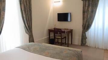 Dubbelrum - utsikt mot trädgården