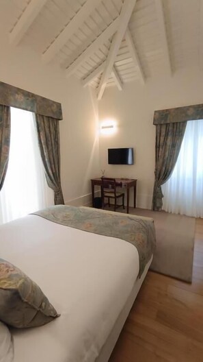 Dubbelrum - utsikt mot trädgården