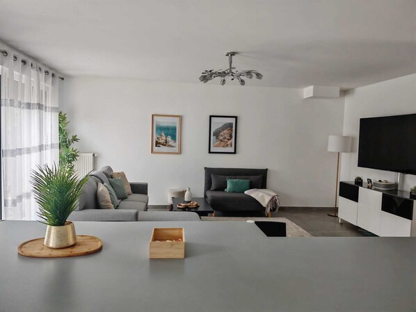 Fernseher
