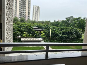 Apartamento, 2 habitaciones, fumadores, balcón | Jardines del alojamiento