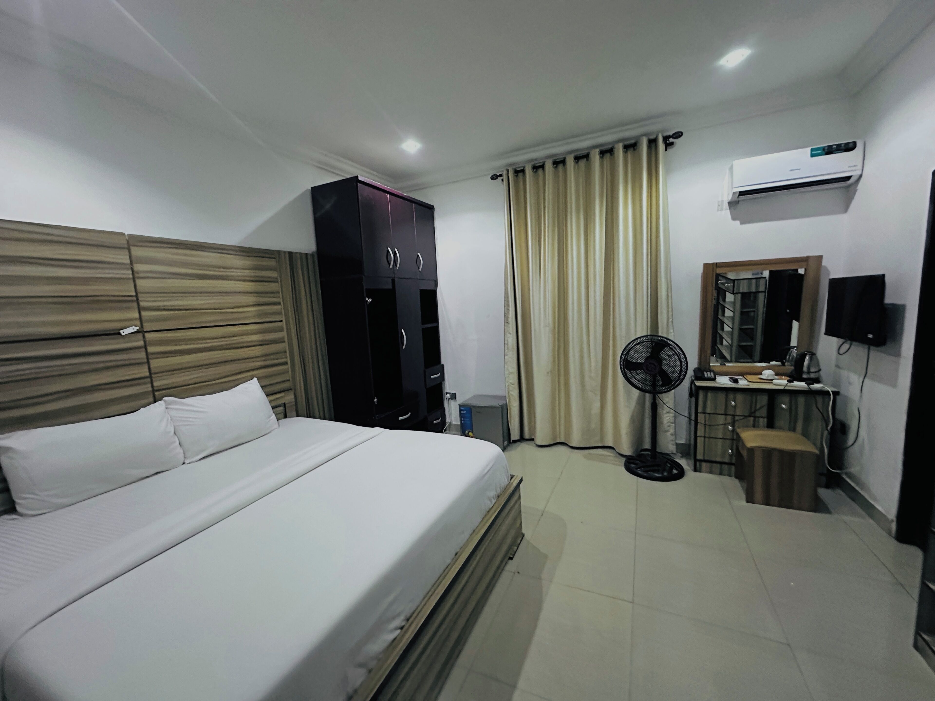 Standard Single Room | Free WiFi