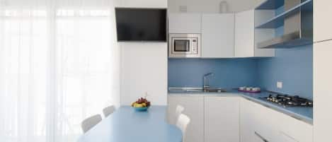 Huoneisto, 1 makuuhuone, parveke, valtamerinäköala | Sisätilat