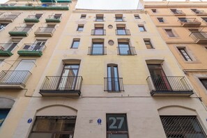 Exterior - Raval 1 hab.  Barcelona con Terraza comunitaria (Barcelona)