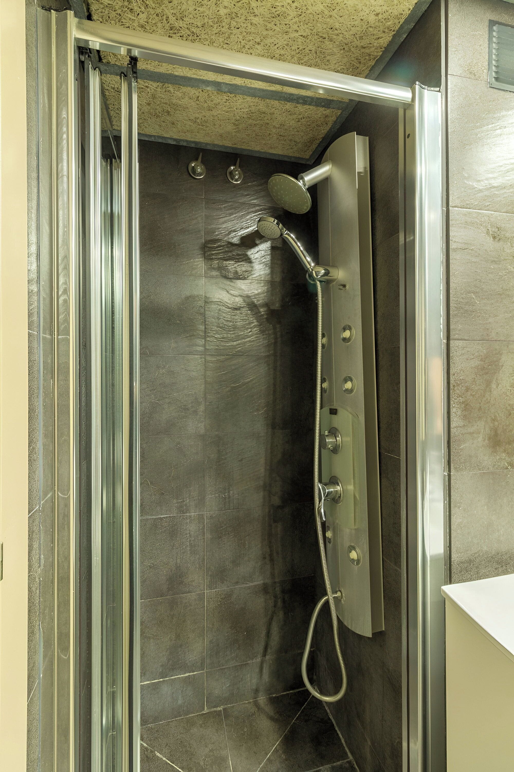 Hair dryer, towels