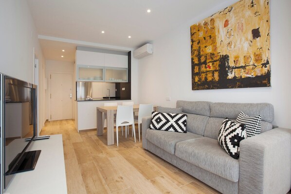 Living area - Diagonal / Paseo de Gracia 2 pax (Barcelona)