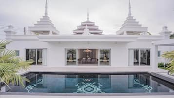 Deluxe Villa, Pool View | Pool