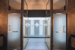 ดีลักซ์วิลล่า, วิวสระว่ายน้ำ | สปา