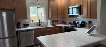 3-bedroom family friendly home in Sterling with cool AC breeze