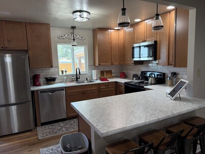3-bedroom family friendly home in Sterling with cool AC breeze