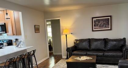 3-bedroom family friendly home in Sterling with cool AC breeze