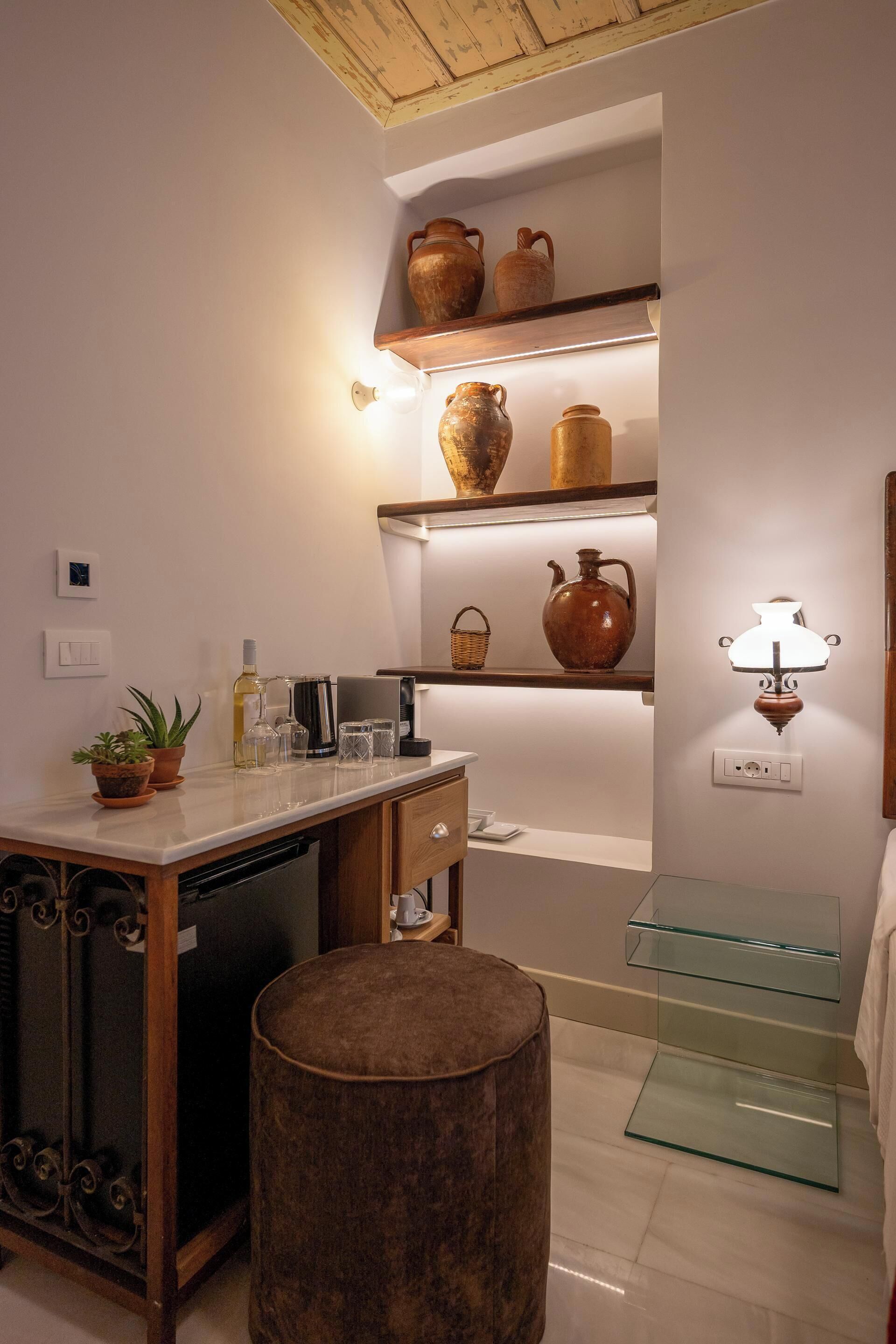 Deluxe Room with Village View | Interior