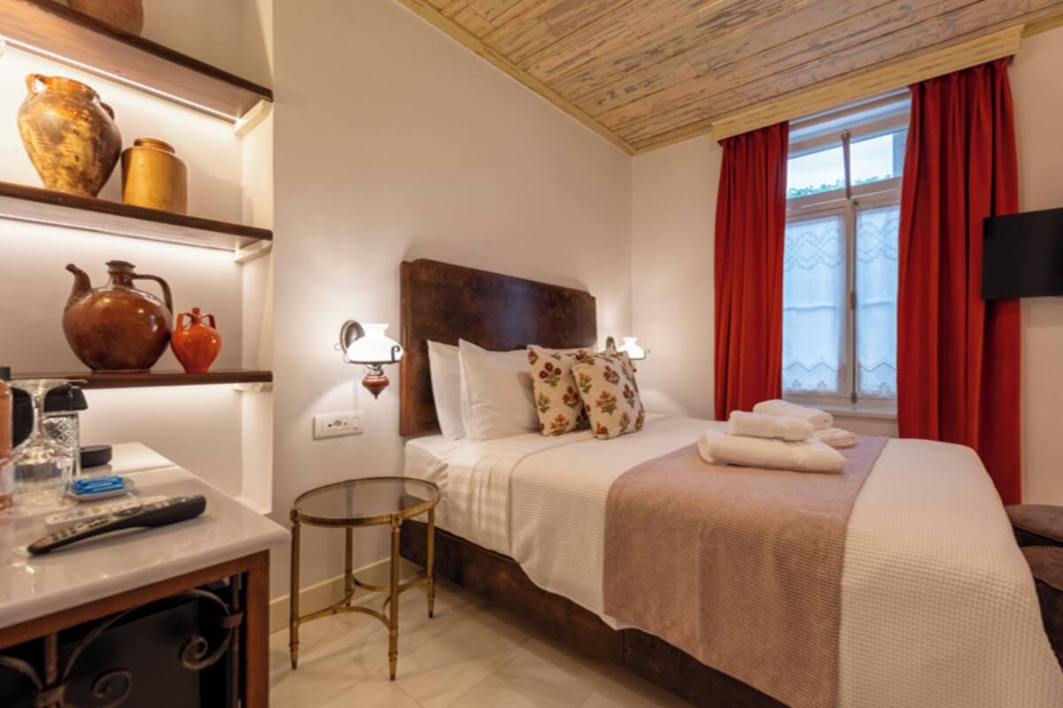 Deluxe Room with Village View | Σεντόνια από αιγυπτιακό βαμβάκι, κλινοσκεπάσματα υψηλής ποιότητας 