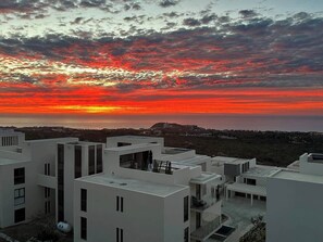 Exterior - Vista Bonita | Cabo + Arch Views | 2BD King Suites (Cabo San Lucas)