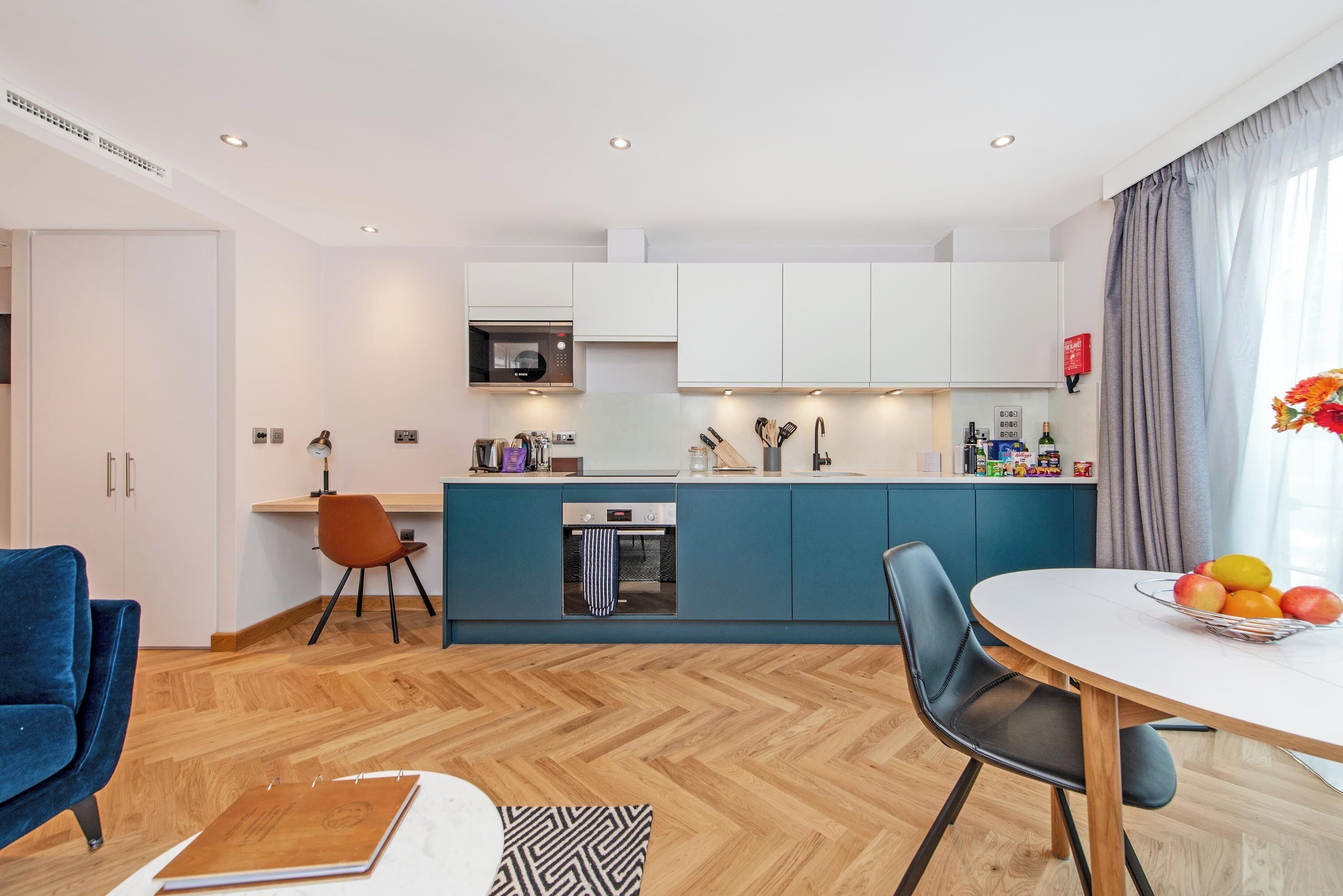 Deluxe Studio | Private kitchen