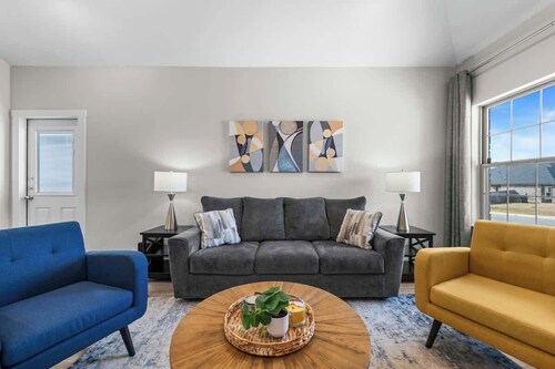 New Temple House, quiet street 5 mi to BS&W medical - Professionally managed by Stay Albatross