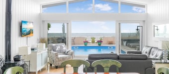 Bayfront Home with all amenities located in the Iconic LGBT Fire Island Pines,