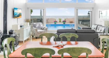 Bayfront Home with all amenities located in the Iconic LGBT Fire Island Pines,