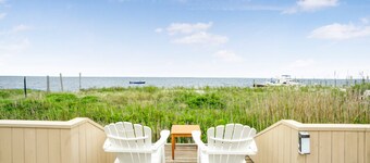 Bayfront Home with all amenities located in the Iconic LGBT Fire Island Pines,